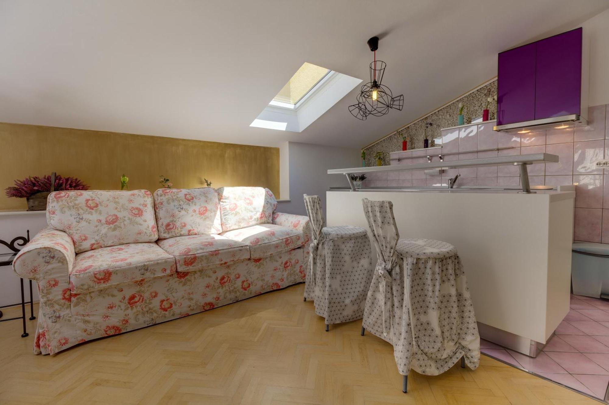Apartments Mandarina 말리로시니 객실 사진