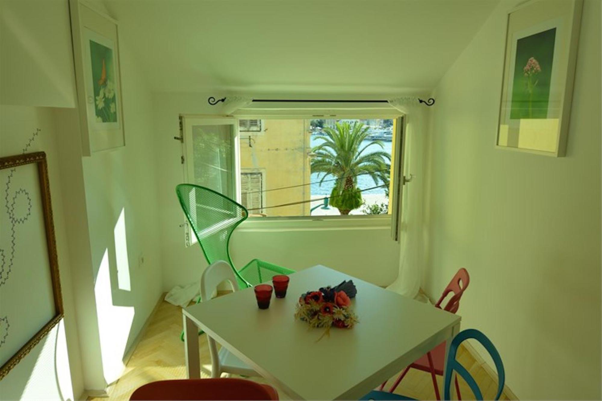 Apartments Mandarina 말리로시니 객실 사진