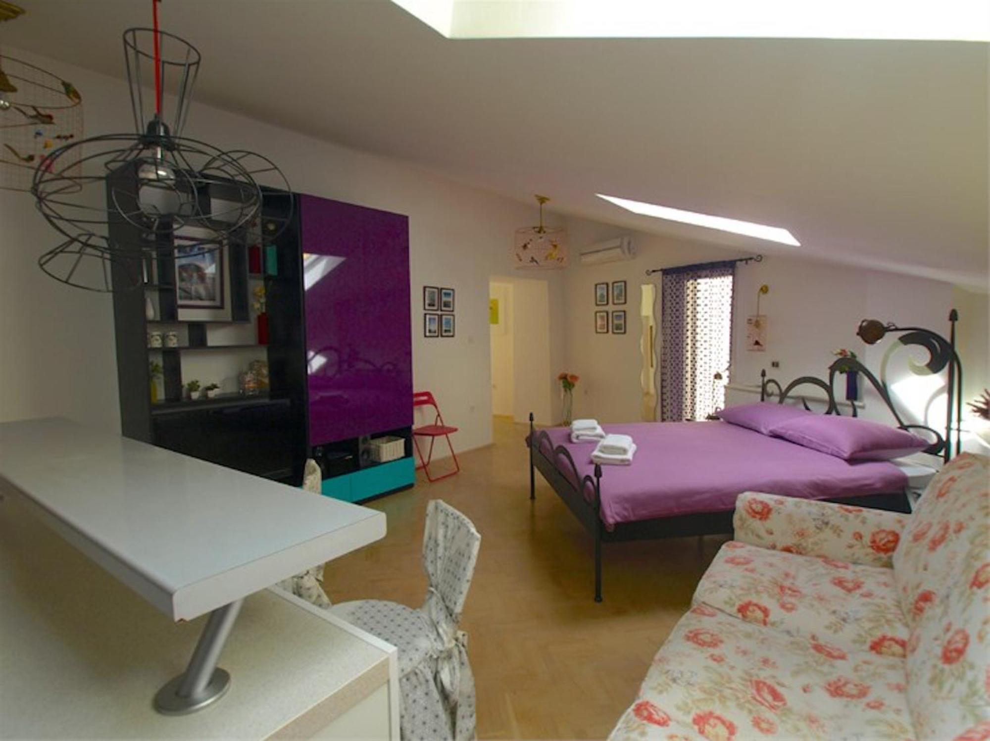 Apartments Mandarina 말리로시니 객실 사진