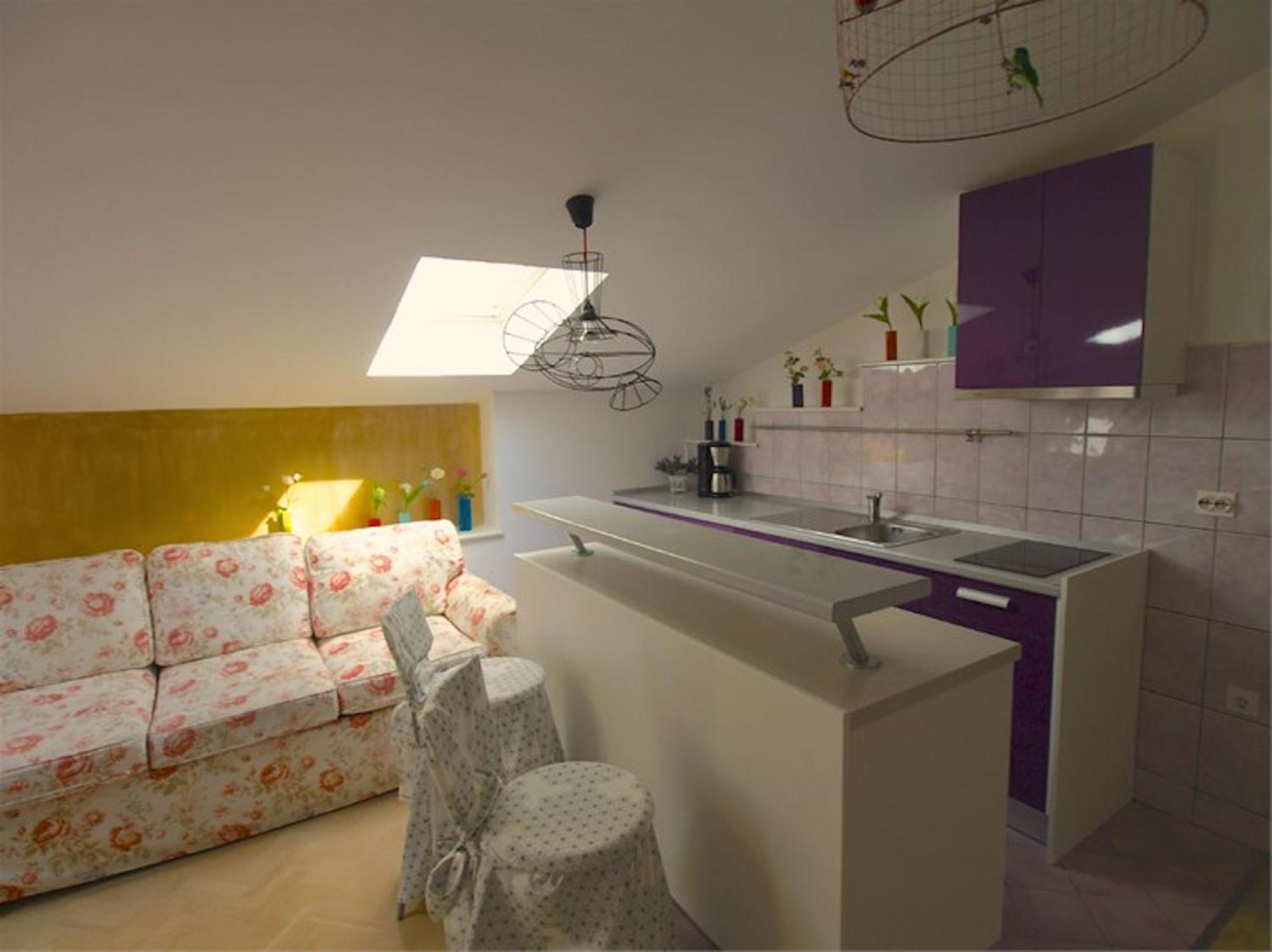 Apartments Mandarina 말리로시니 객실 사진
